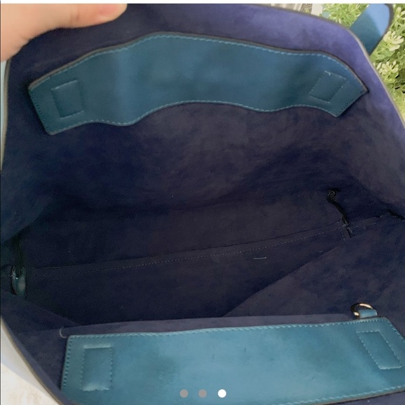 Blue Spacious Tote Bag - Picture 3 of 3